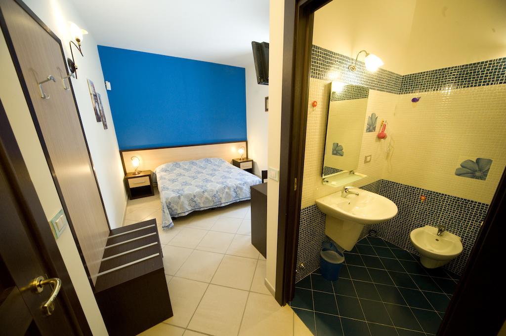 Hotel Quattro Ducati Trani Zimmer foto