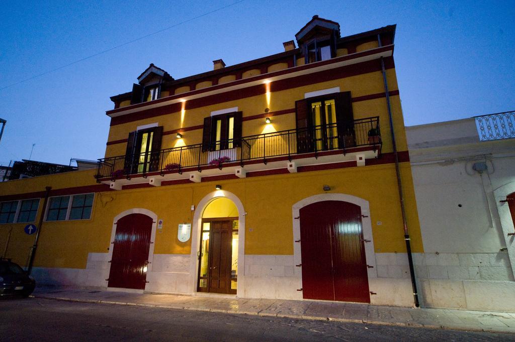 Hotel Quattro Ducati Trani Exterior foto